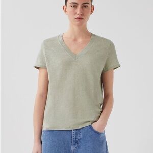Comptoir Des Cotonniers Women’s blue Linen V-Neck t-shirt